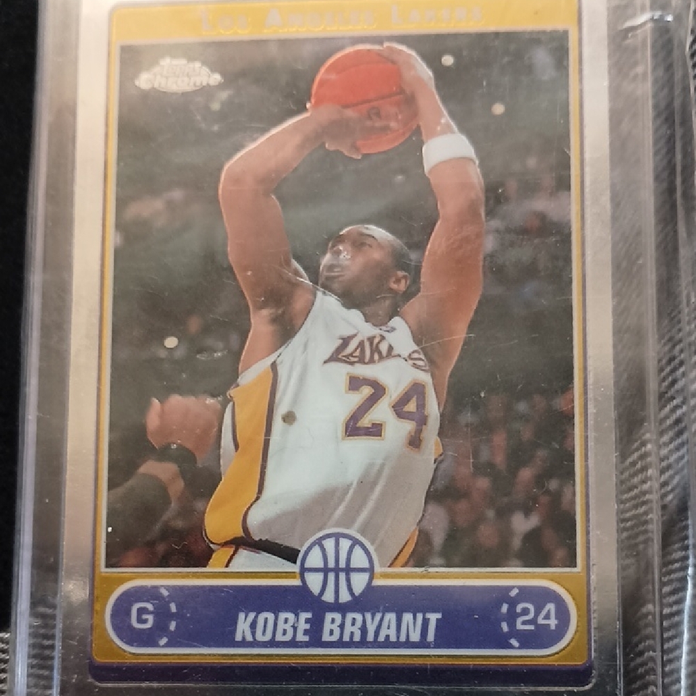 Topps Kobe Bryant Basketball Card - White and Gold